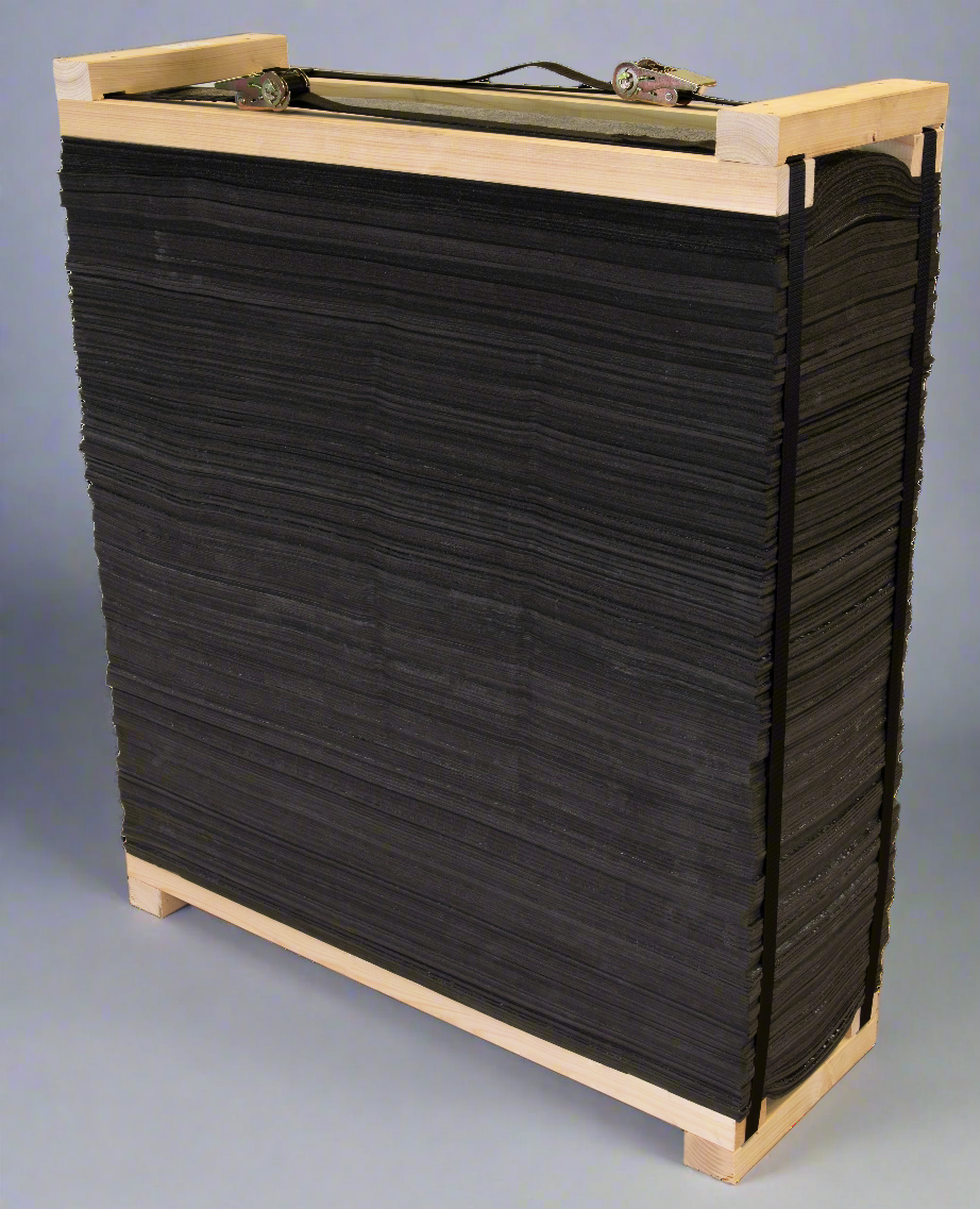 AVALON FOAM TARGET WITH WOODEN FRAME PACK BAND 90x90x30cm